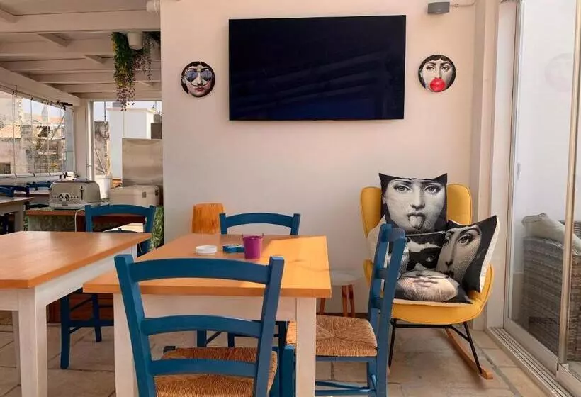 Aamiaismajoitus (B&B) Piazza Fontana Luxury