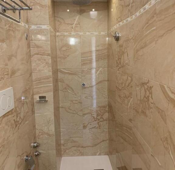 Nocleg ze śniadaniem Piazza Fontana Luxury