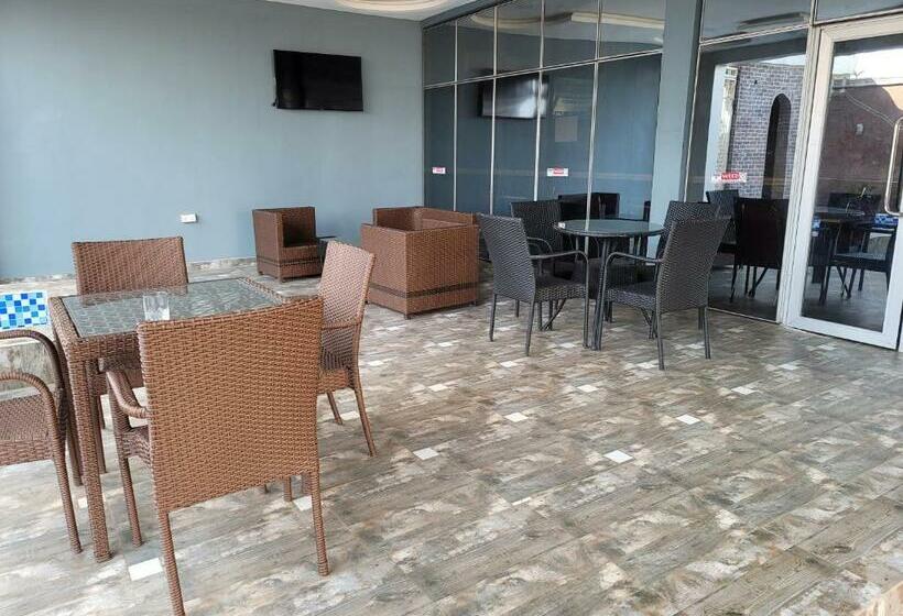 Camas Hotel & Suite Asero Abeokuta