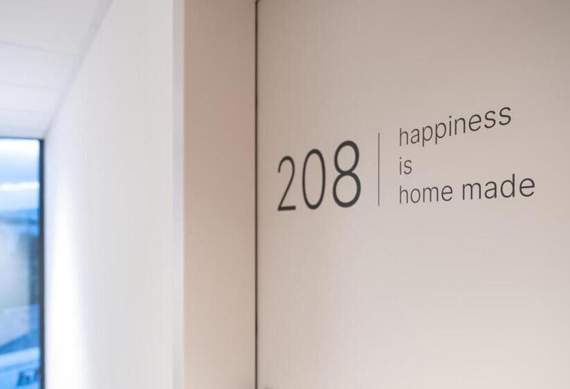 ホテル At Home Late Arrival Self Check In