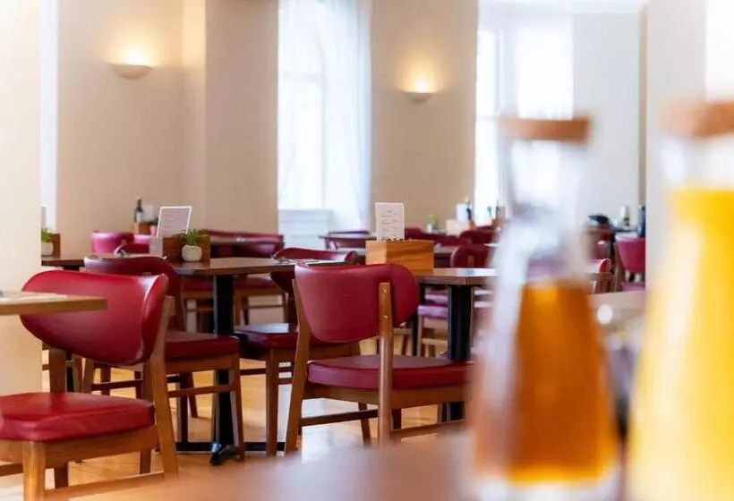 Esplanade Hotel Llandudno