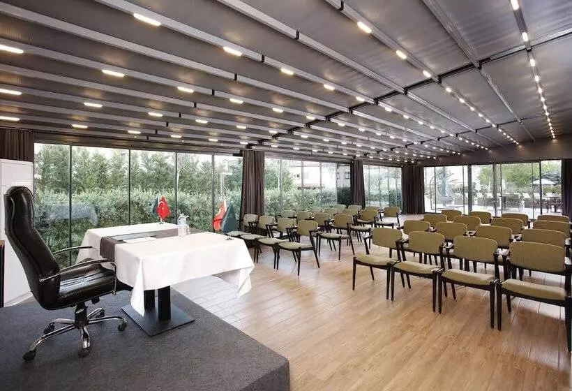 هتل Kazdağları Allia Thermal Health & Spa