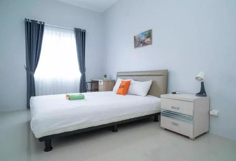 Hotelli Koolkost Near Taman Budaya Sentul