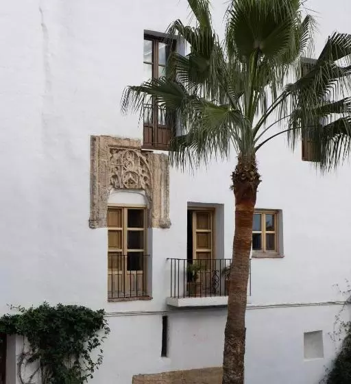 Hotelli Plaza 18   Grupo Califa