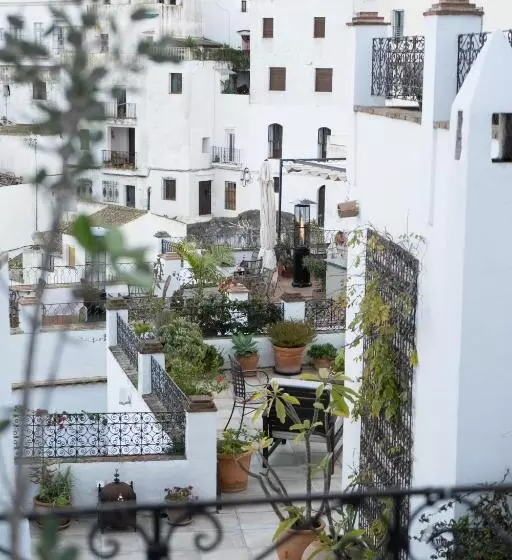 Hotelli Plaza 18   Grupo Califa