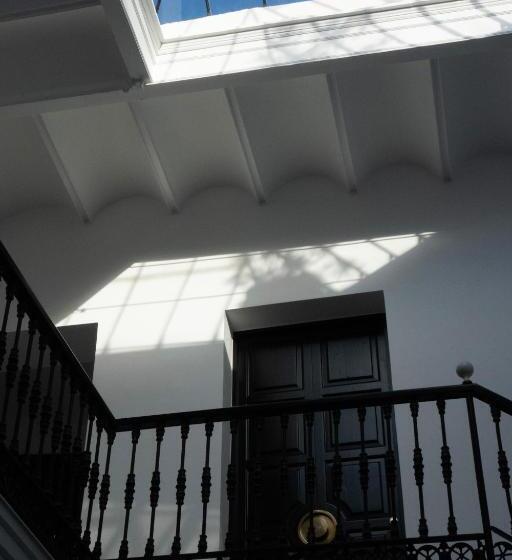 هتل Plaza 18 Grupo Califa