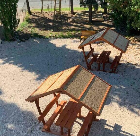 Kinizsi Udvar Apartmanház