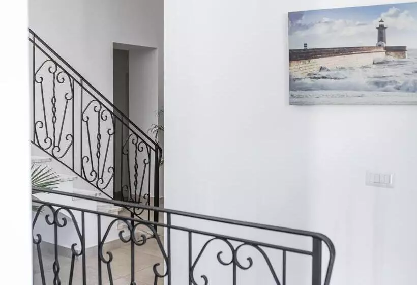 ペンション J Rooms