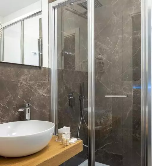 ペンション J Rooms