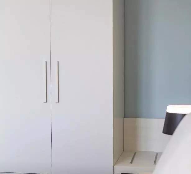 ペンション J Rooms