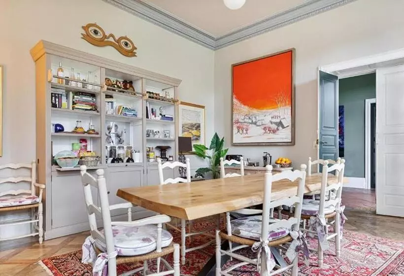 ペンション La Chapelle Aux Acacias