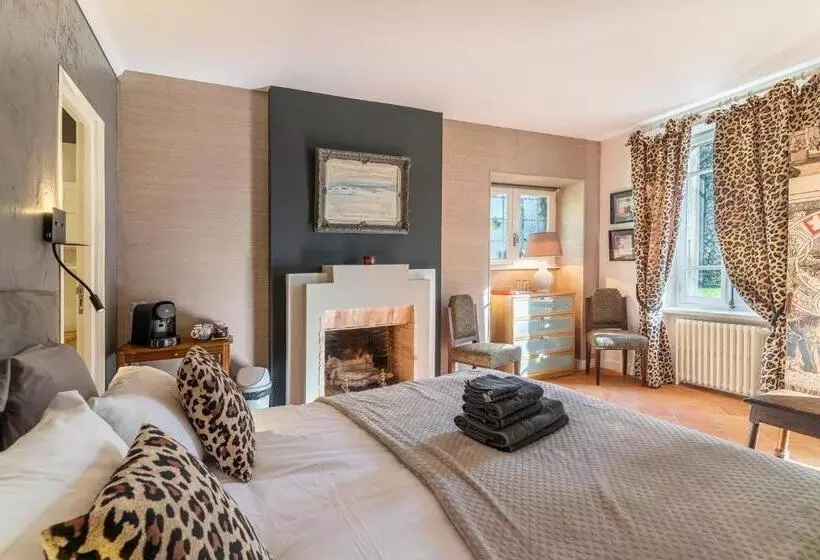 ペンション La Chapelle Aux Acacias