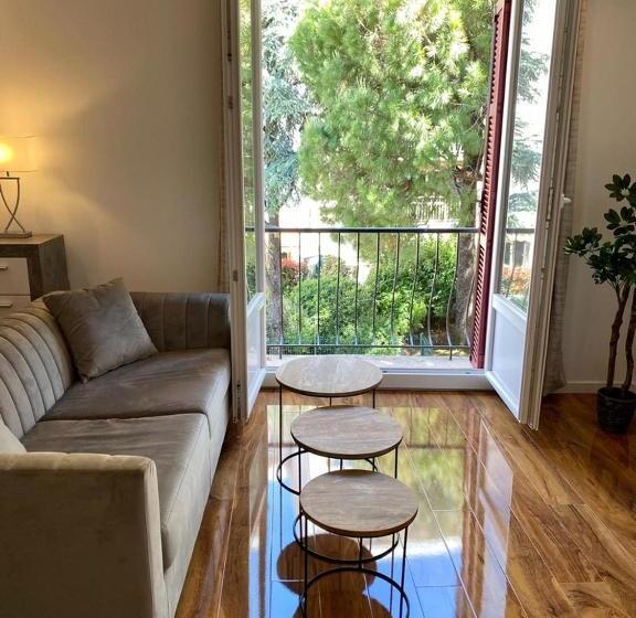 پانسیون Maison De La Marine