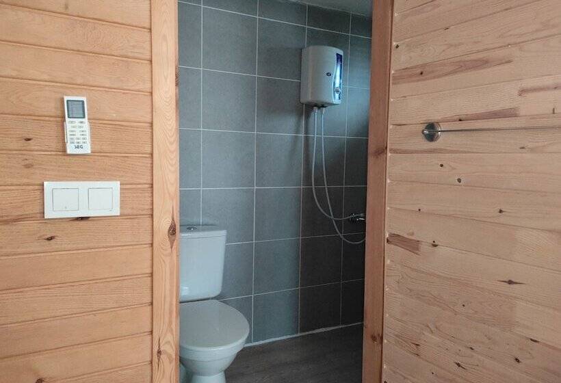 تختخواب و صبحانه Karabi̇bi̇k Bungalow