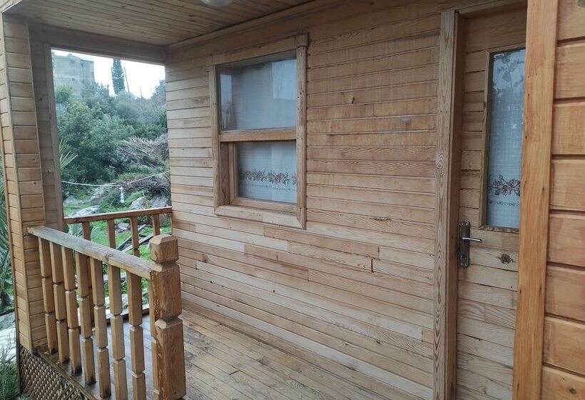 تختخواب و صبحانه Karabi̇bi̇k Bungalow