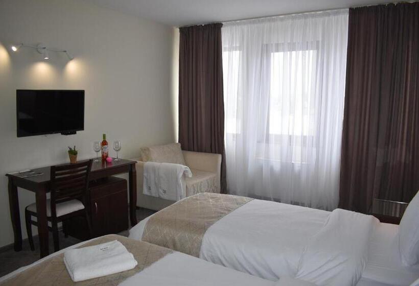 Family Hotel The View & Spa