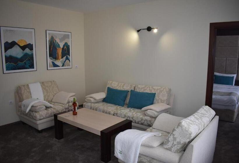 Family Hotel The View & Spa