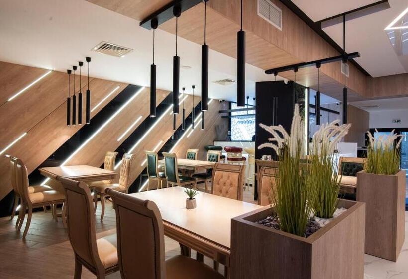 Family Hotel Business Club