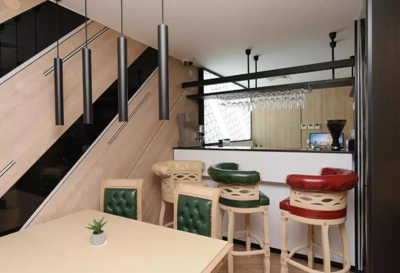 Family Hotel Business Club