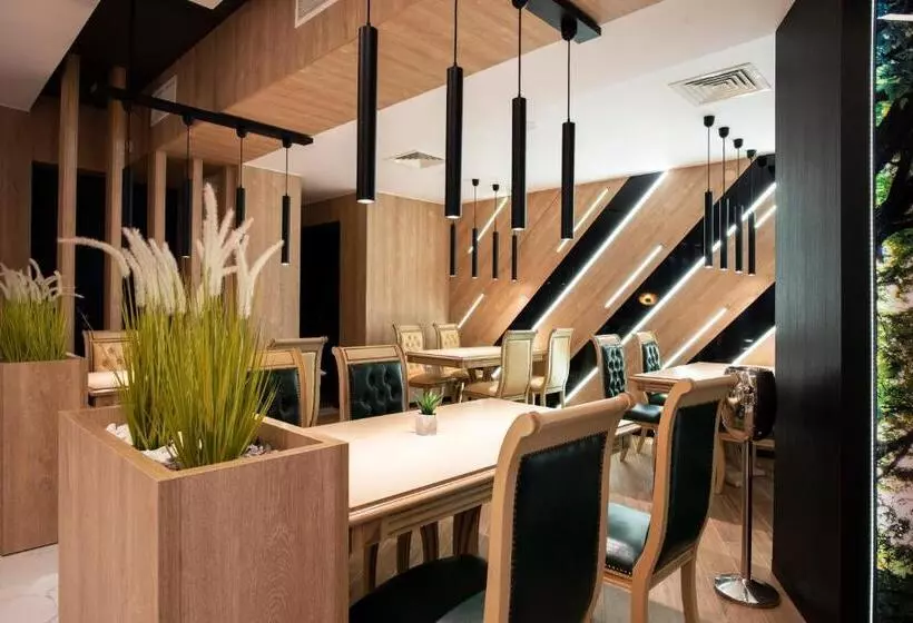 Family Hotel Business Club