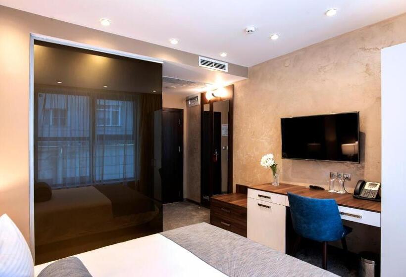 Family Hotel Business Club