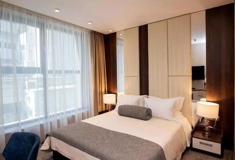 Family Hotel Business Club