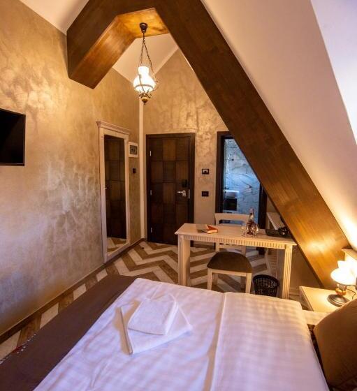 酒店 Hanul Tentea Pasul Gutai