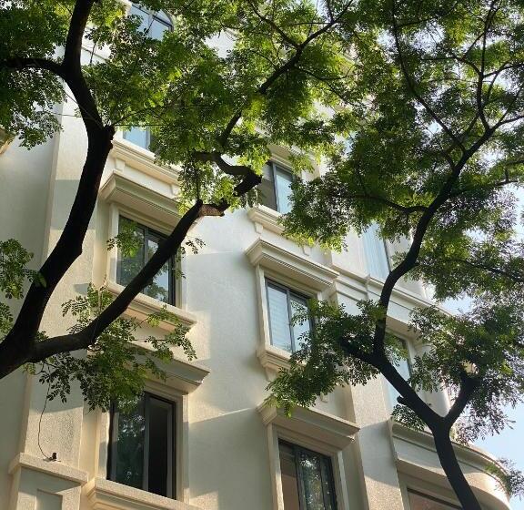 Mansion Park Hotel & Apartment