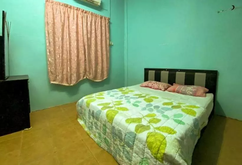 ホテル Oyo 90267 Isup's Countryside Homestay