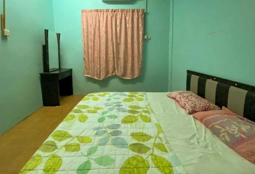 ホテル Oyo 90267 Isup's Countryside Homestay