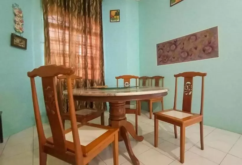 ホテル Oyo 90267 Isup's Countryside Homestay