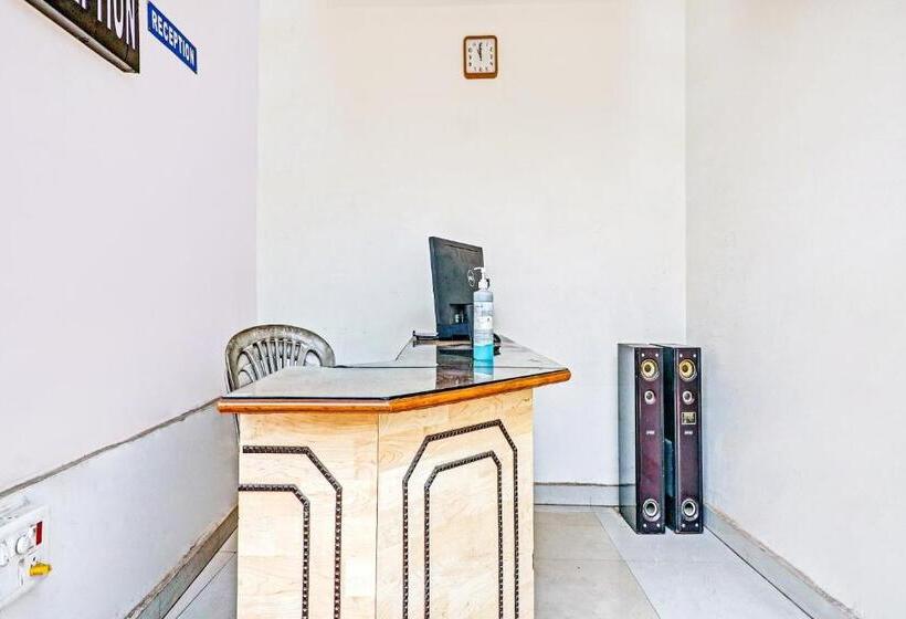 Отель Spot On 79210 Royal Galaxy