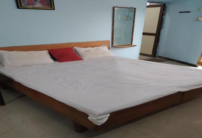 בית מלון כפרי Spot On 80503 A 1 Lodge