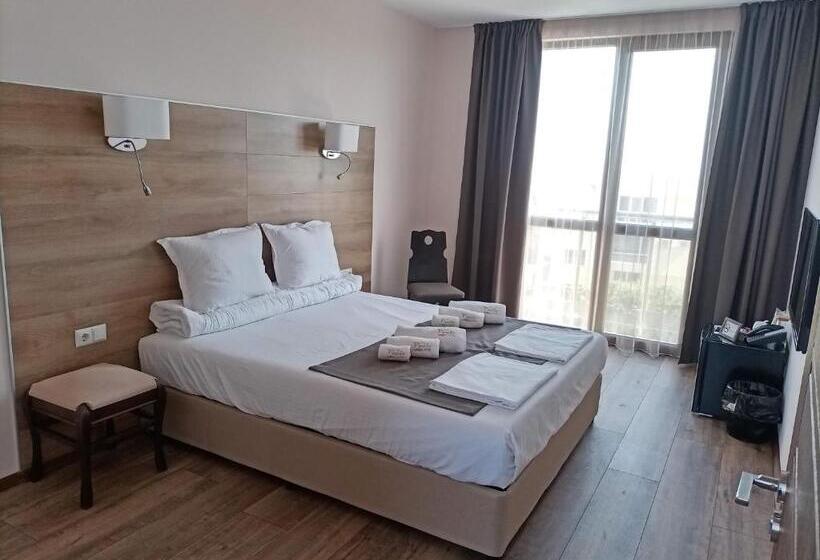 هتل Vanilla, Varna   Free Parking