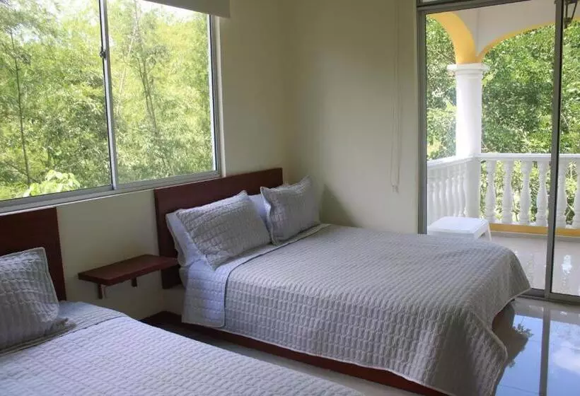 Hotelli Villa San Cayetano