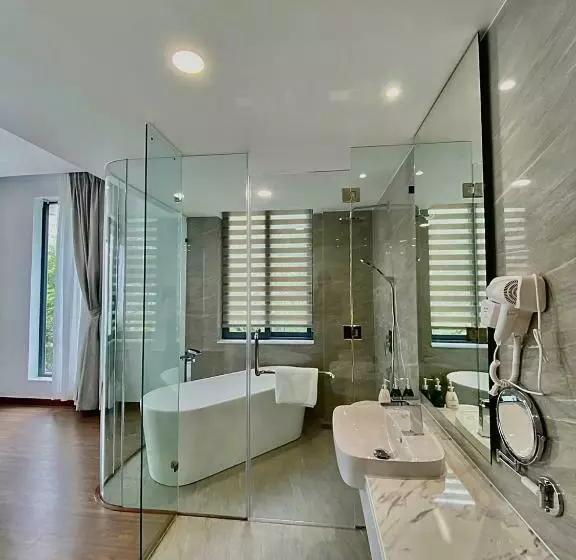Mansion Park Hotel & Apartment