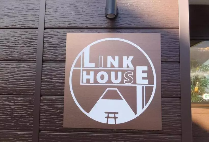 Majatalo Link House