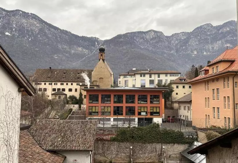 Majatalo Roter Adler