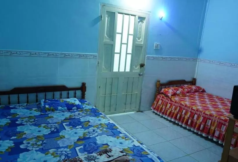 تختخواب و صبحانه Nha Nghĩ Như Ý