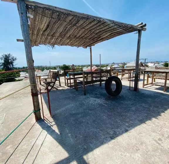 Aamiaismajoitus (B&B) Village Hostel