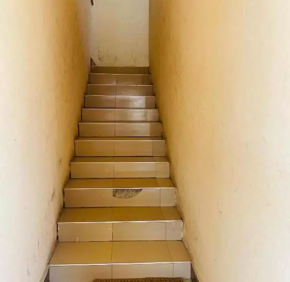 Aamiaismajoitus (B&B) Village Hostel