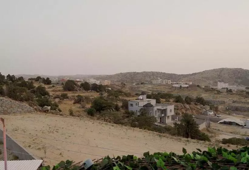 هتل Al Jahwah