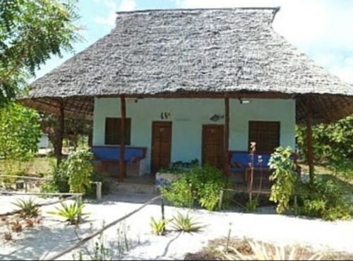 Отель Mangrove Blue Waves Bungalows