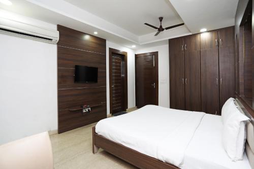 Hotel Spot On 73478 Sri Srinivasa Lodge