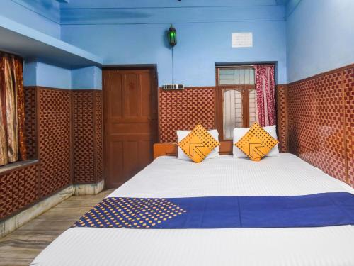 Hotel Spot On 73478 Sri Srinivasa Lodge
