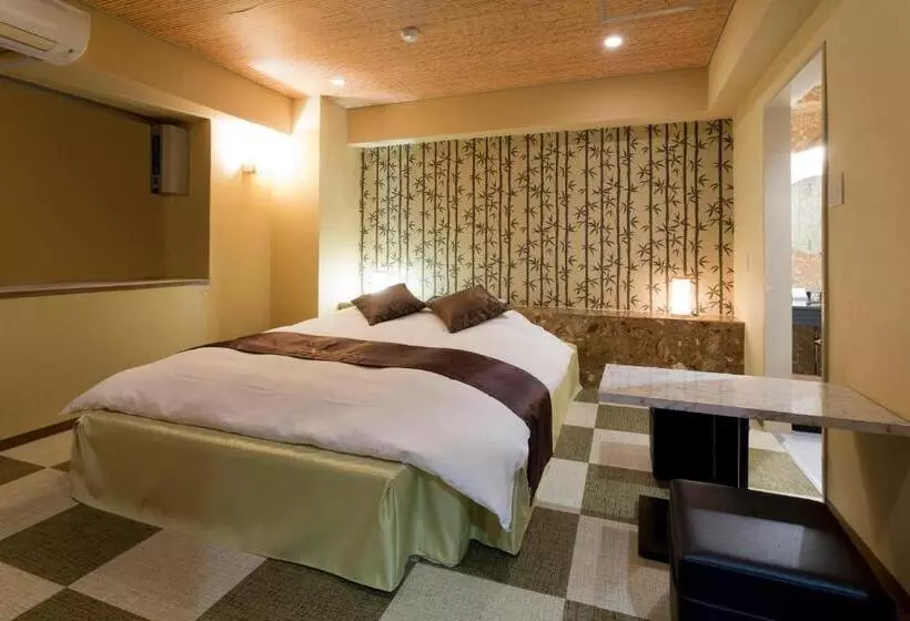 ホテル Xenia Mikumo