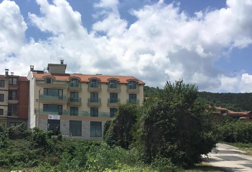 پانسیون къща за гости емона,обзор