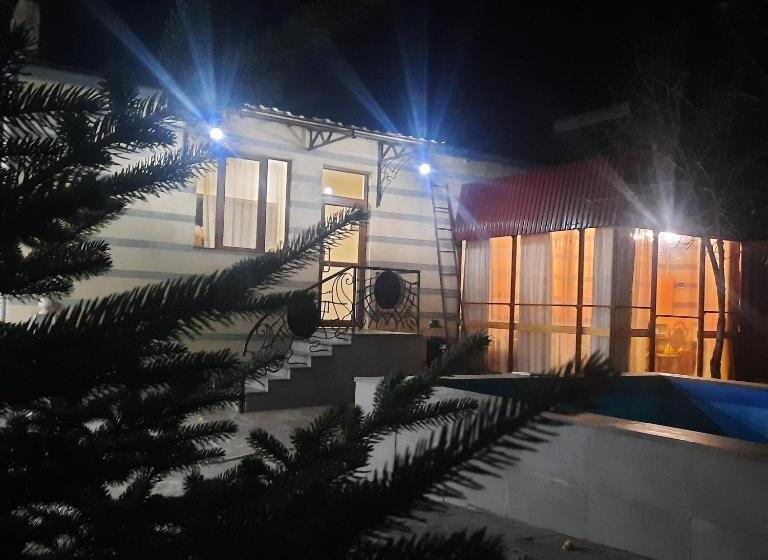 پانسیون Guest House Leader