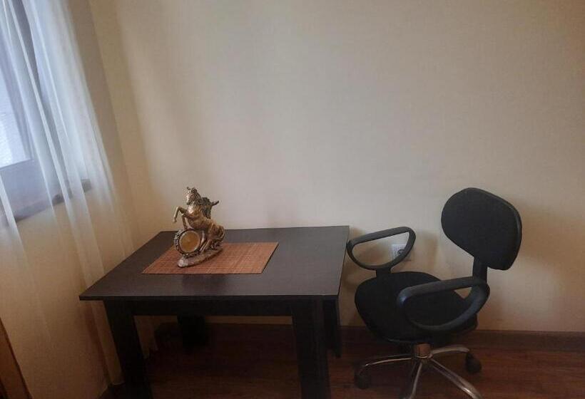 پانسیون Guest House Leader