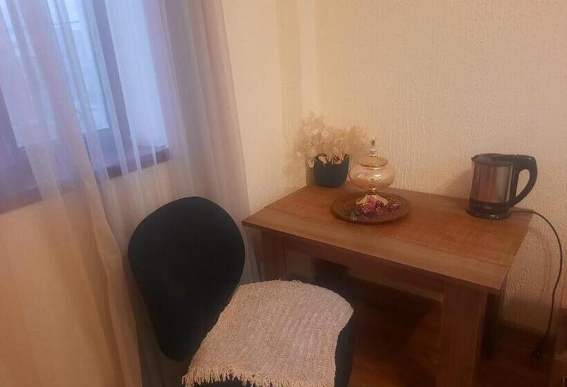 پانسیون Guest House Leader